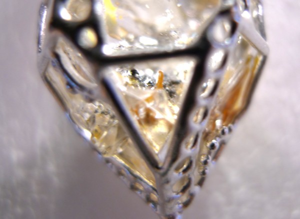 ハーキマーダイヤモンドのアップ２